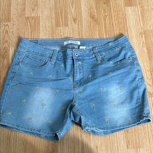 Love Indigo Light Blue Jean Shorts with Palm Tree Pattern